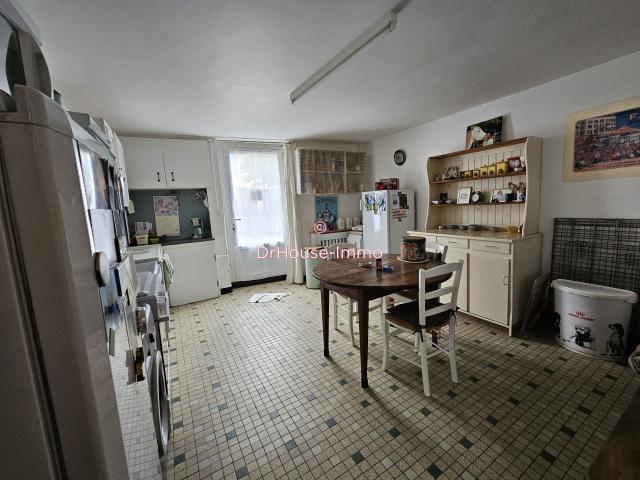 Ensemble immobilier 2 maisons/2granges24190 St vincent de connezac