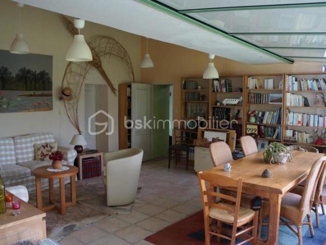 Ensemble immobilier 377m²