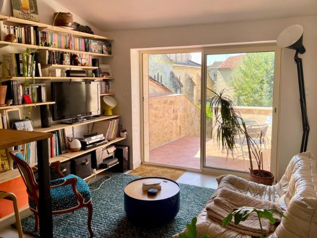 Ensemble: maison de bourg de 161 m2 et appartement indépend