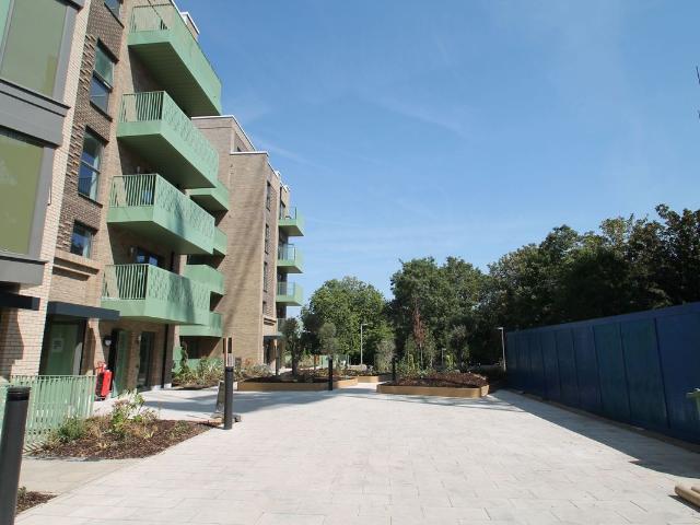 Ensemble Road, Steel Court EN4, 1 bed flat to rent, £1,700 pcm | PrimeLocation