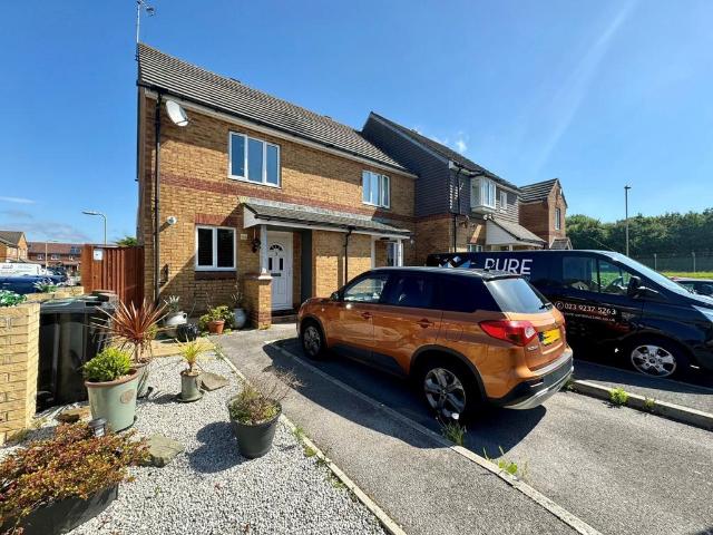 Ensign Drive SILVER SUB, Hampshire PO13 2 bed end of terrace house to rent £1,300 pcm £300 pw