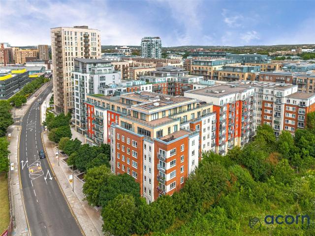 Ensign House, 48 Aerodrome Road, London NW9, 2 bed flat to rent, £2,100 pcm | PrimeLocation
