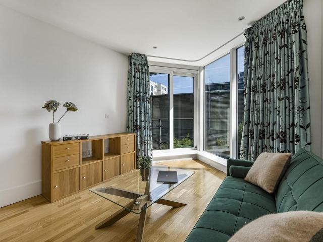 Ensign House, Battersea Reach, Juniper Drive, London SW18, 1 bed flat to rent, £2,250 pcm | PrimeLocation