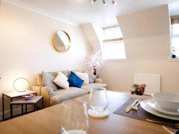 Ensign Street, Tower Hamlets, London, E1 2 bed apartment to rent £2,850 pcm £658 pw