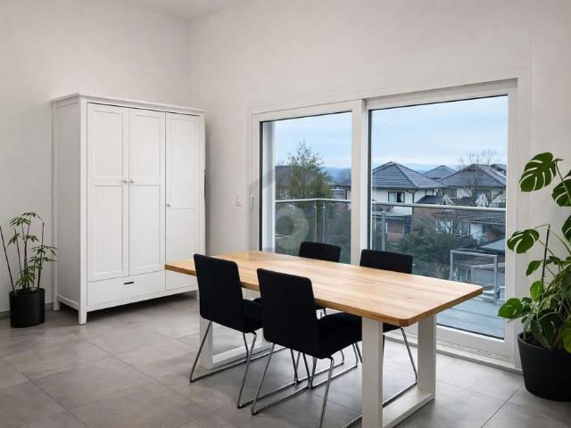 ENSOLEILLÉ, MODERNE & ACCUEILLANT