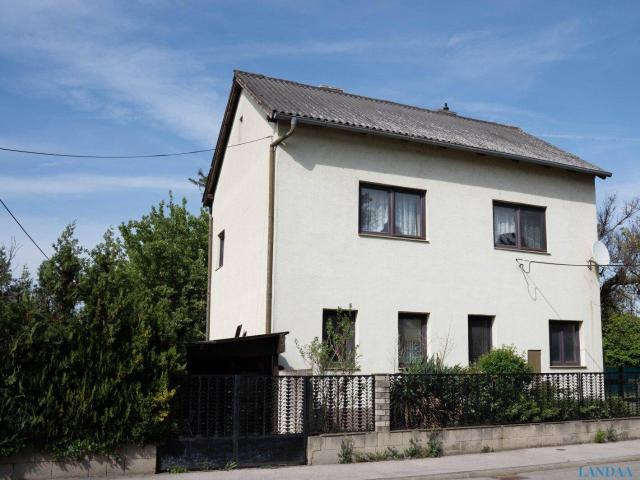 Entwicklungsliegenschaft mit Altbestand auf 536 m² Grund