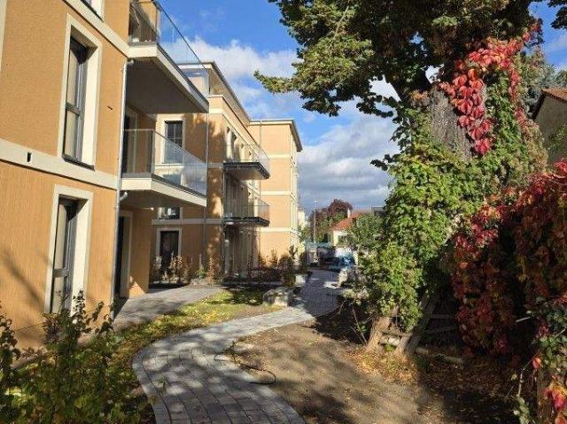 EntzÃ¼ckende Wohnung mit hochwertiger Ausstattung! Terrasse und Garten!