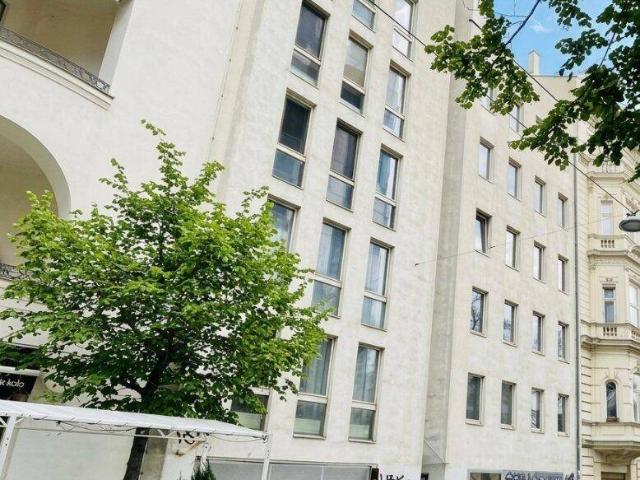 Entzückende Wohnung in gepflegtem Neubau mit Terrasse & Parkplatz in Top Lage