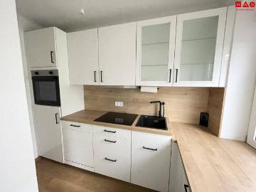 Entzückende Zweizimmerwohnung neu saniert, nahe Therme Nova!