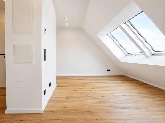 Entzückende Dachgeschosswohnung Erstbezug