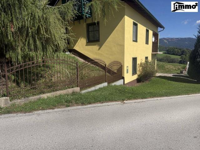 Entzückendes Einfamilien bzw. Mehrfamilienhaus über der Nebelgrenze in Zosen mit atemberaubender AUSSICHT !