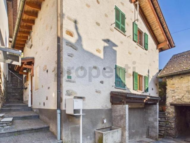 Entzückendes Einfamilienhaus in Medeglia Monteceneri, Kanton Tessin