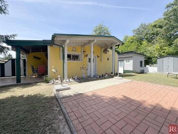 Entzückendes Ferienhaus in traumhafter Ruhelage auf Pachtgrund