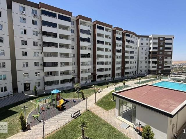 ENTAPTAN KÖRKÜN SİBEL TOWERS'DA 2+1 HAVUZ MANZARALI FIRSAT DAİRE