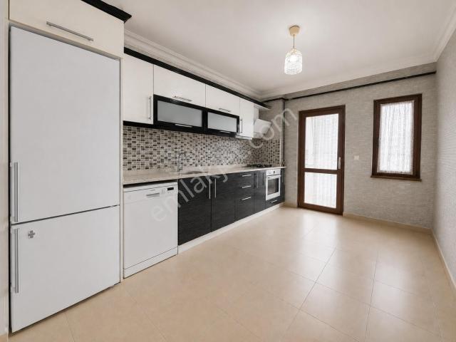 Şentepe Avcılarda Merkezi Isıtmalı Sitede Satılık 3+1 Daire
