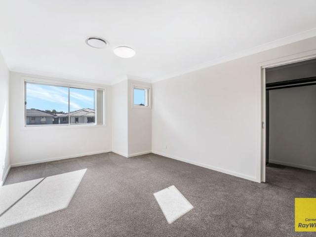 Enter 376 Tenth Ave, Austral in navigation/maps for direction