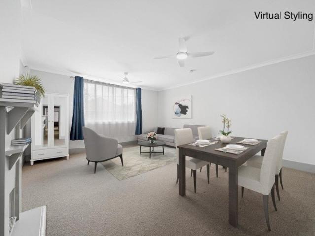 Enter via driveway from Sailors Bay Rd to around the back of the building SPACIOUS 1 BEDROOM APARTMENT HEART OF NORTHBRIDGE