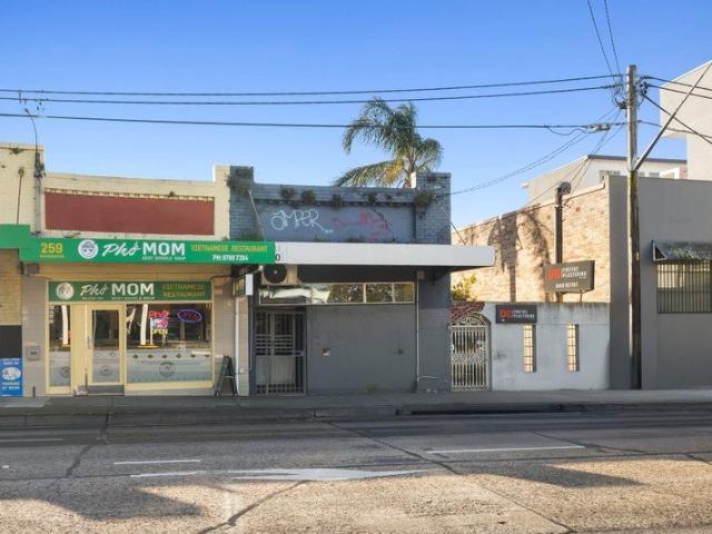 Enter from Clunes Lane Residential Comfort, Commercial Exposure and R4 High Density Residential Zoning