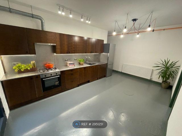 Enterprise House, London E9, 4 bed flat to rent, £4,500 pcm | PrimeLocation