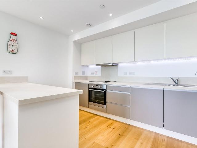 Enterprise Way, Wandsworth Town SW18, 2 bed flat to rent, £2,850 pcm | PrimeLocation