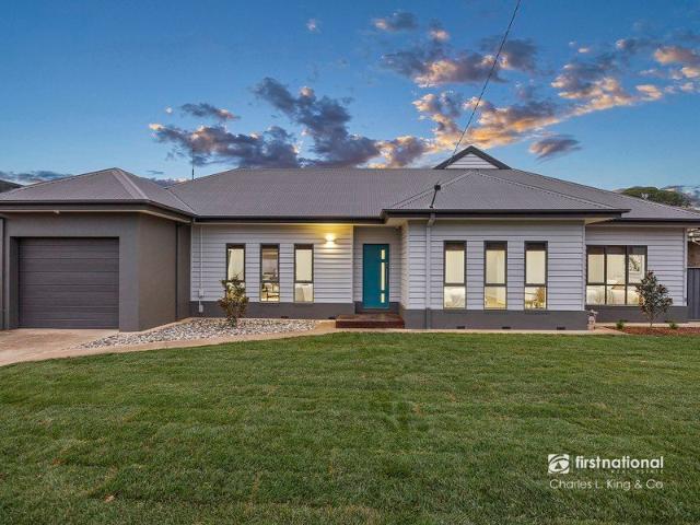 Entertain, Relax & Enjoy Central Echuca Family Living