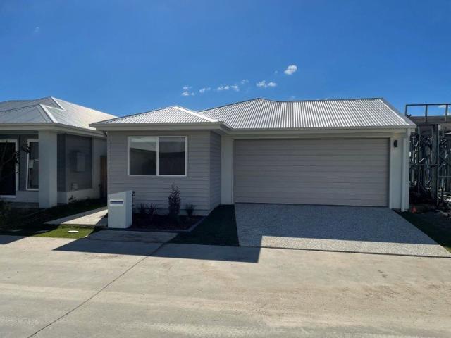 Entertain, Relax & Enjoy Family Living at Its Best