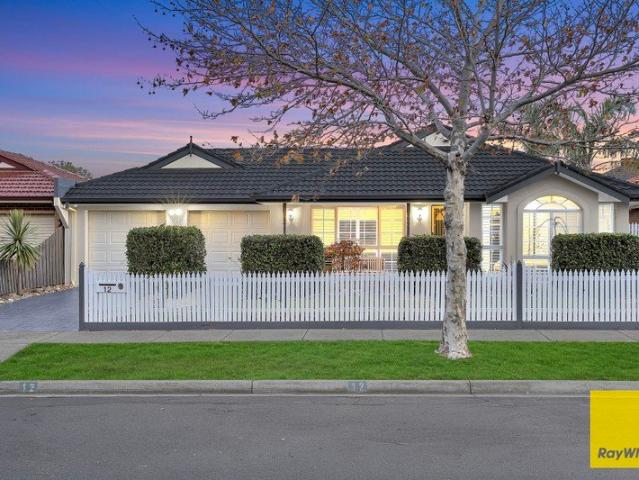 Entertain, Relax & Enjoy Family Living at Its Finest