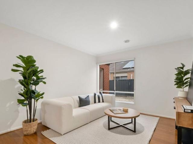 Entertain, Relax & Enjoy Spacious Family Living
