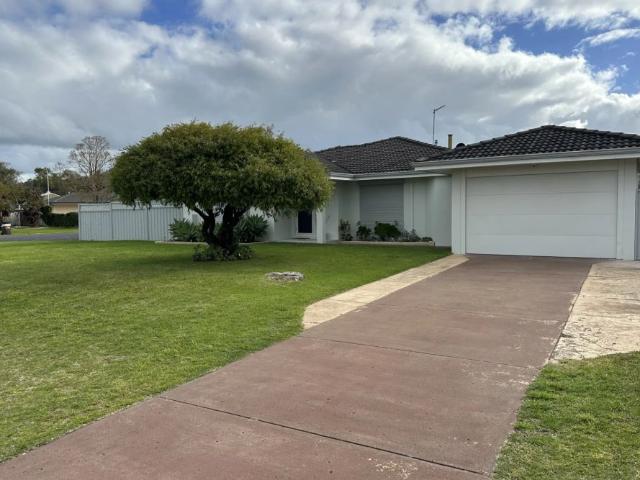 Entertain, Relax & Enjoy Spacious Home with Large Shed