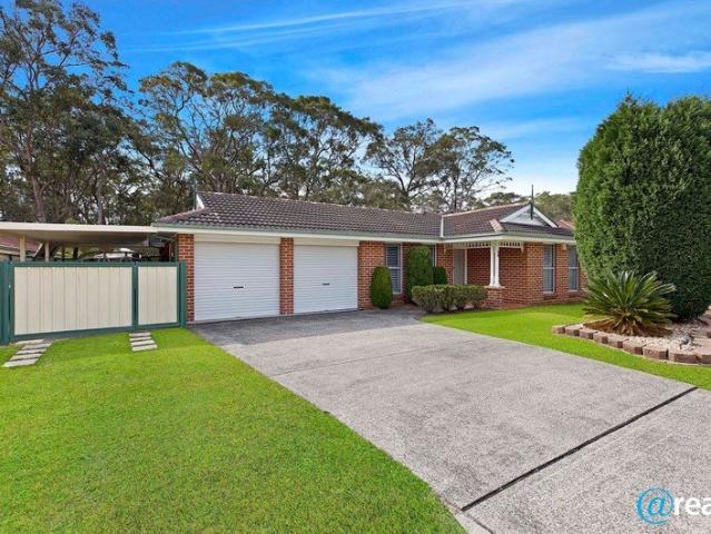 Entertain, Relax & Enjoy the Summerland Point Lifestyle