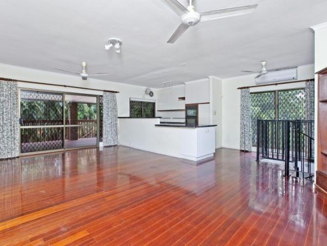 ENTERTAIN, RELAX & ENJOY THE TROPICAL LIFESTYLE