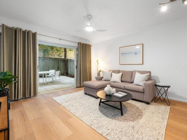 Entertain, Unwind, Enjoy Spacious Courtyard Living
