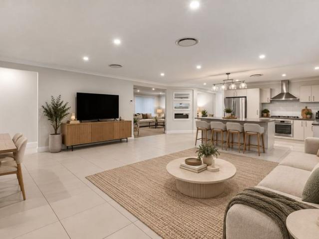 Entertain, Unwind & Enjoy | Spacious Family Living in Spring Farm