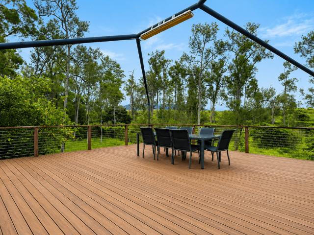 Entertainer with large timber deck