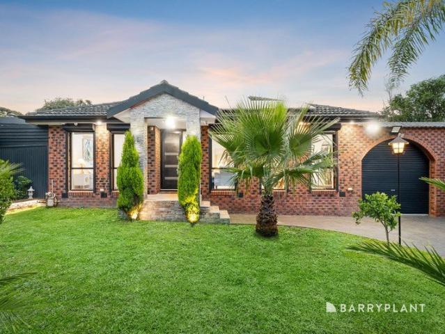 Entertainer home in the highly prized Templeton Primary Zone