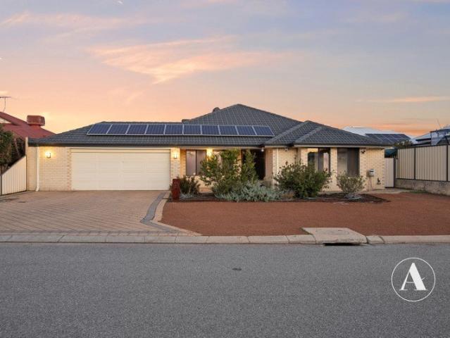ENTERTAINERS DELIGHT! 4 BED + 2 BATH + MULTIPLE LIVING