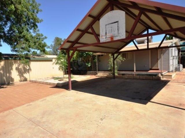 ENTERTAINERS DELIGHT 3x2 + Pool + Shed