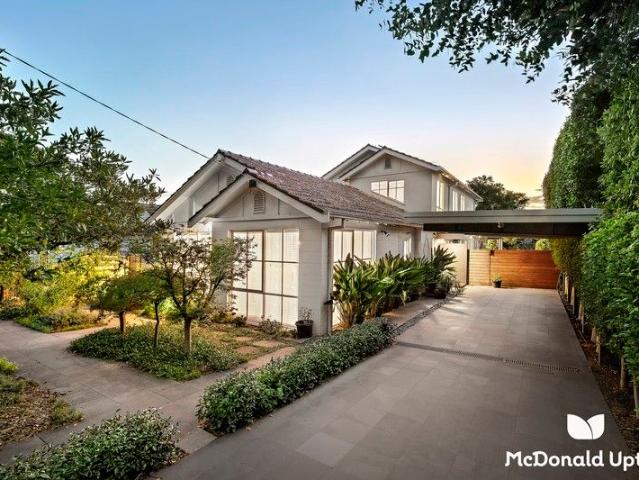 Entertainer's Dream in Exclusive Old Strathmore