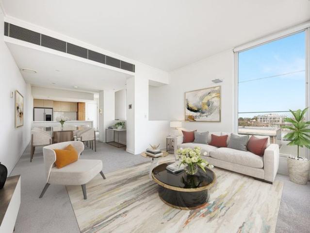 ENTERTAINER'S DREAM MODERN THREE BEDROOM TWO LEVEL APARTMENT