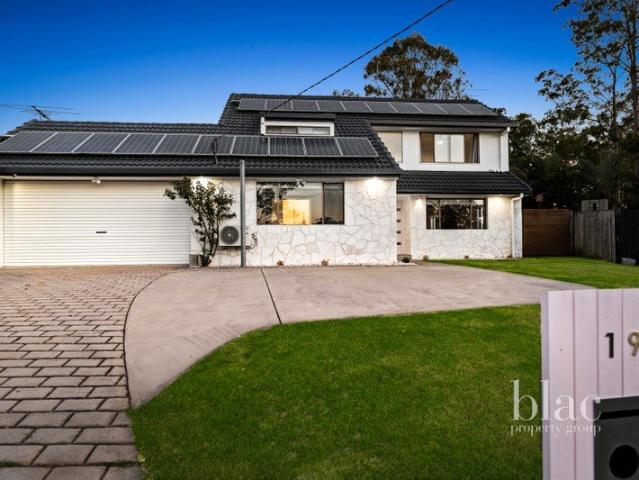 Entertainer's Family Home with Pool, Shed & 1,004m² Block