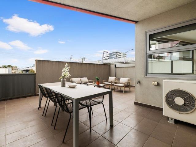 Entertainer's Terrace Meets Effortless Preston Living