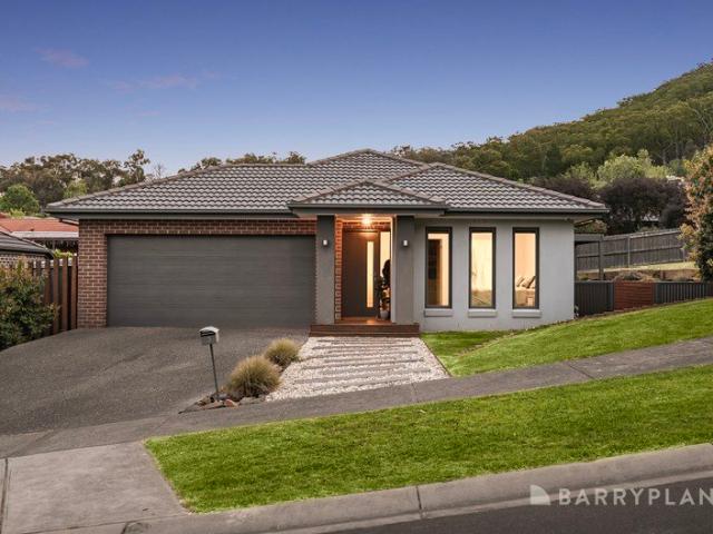 Entertaining envy in a premier location