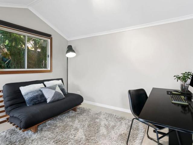 Entertaining haven in a leafy family setting