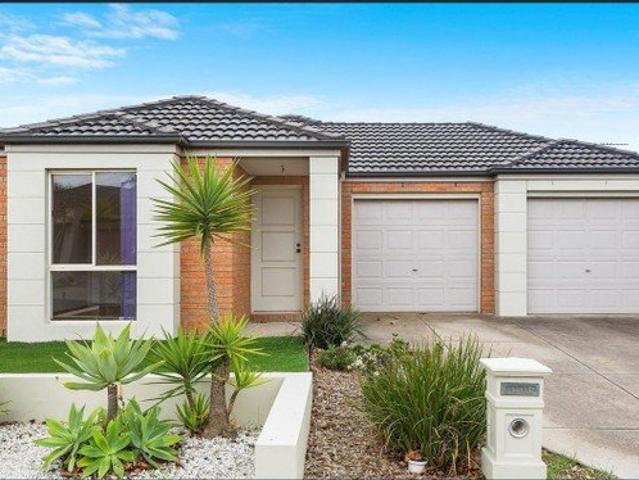 Enticing Location Family Home in the Heart of Point Cook