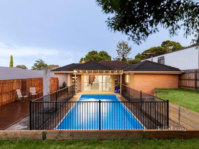 Enticing Spaces And A Seamless Indoor Outdoor Flow