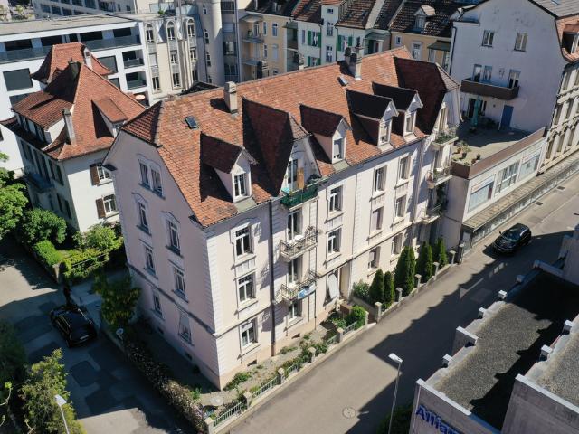 Entièrement rénové et idéalement situé