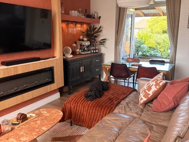 Entire 3 Bed House | Bills Incl. | Near Tram Stop