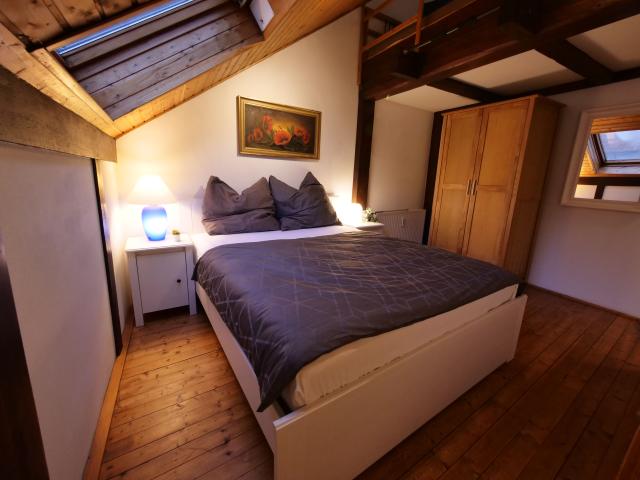 ☆ Entire half timbered house in exclusive old town ✔Netflix✔CoffeeBar 15 min KA City | 10 min KIT North | 8 min Daimler | 5 min MiRO