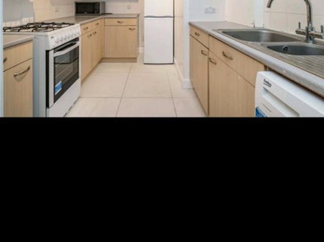 Entire One Bed Apartment in Heart of Kensington