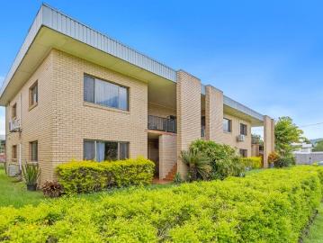 Parramatta Park, Cairns, Yarrabah, Low Island, Queensland, Queensland